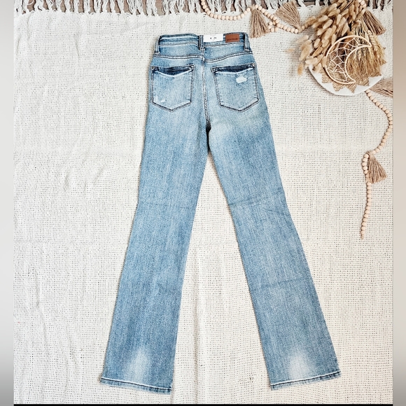 New | Judy Blue | Bootcut Jeans - Picture 7 of 17